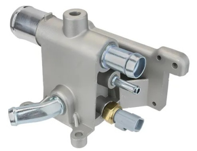 Фланец системы охлаждения 1,8 / 2,0 / 2,3 Duratec 2006-2015 (кроме TiVCT) 6G9G-8K556A-A металл.